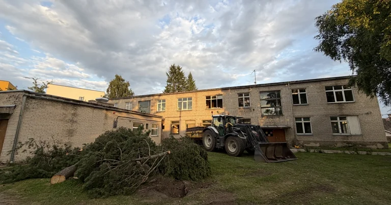 Võru elanikke ootavad endise lasteaia lammutustööd